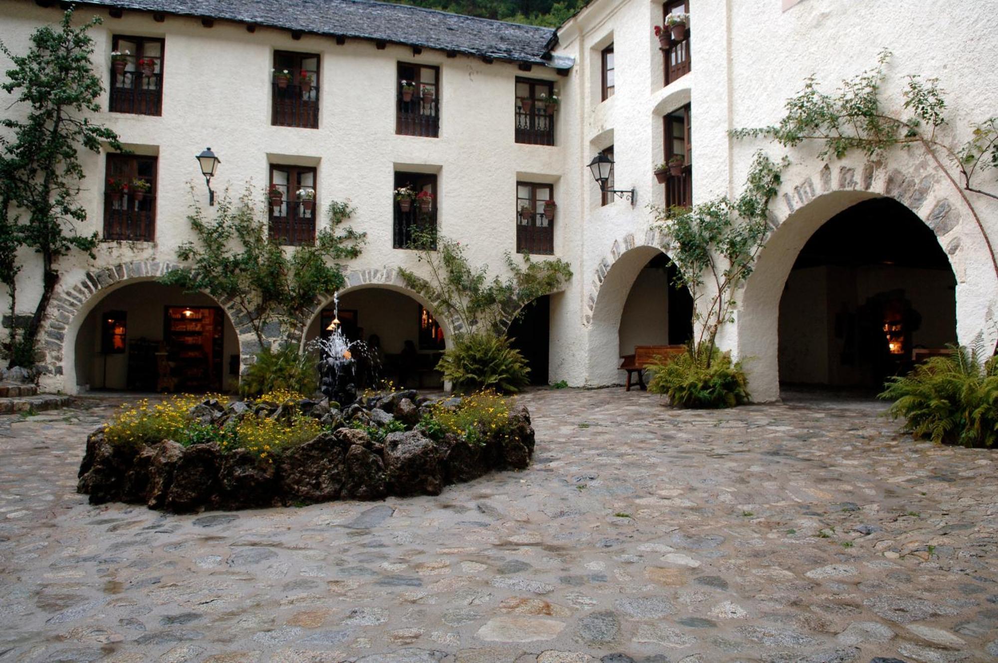 Hotel Caldas Caldes De Boi Exteriör bild